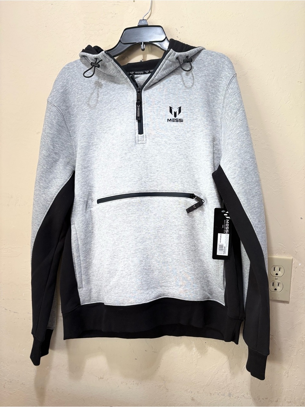 MESSI Men’s Gray & Black Half-Zip Hoodie